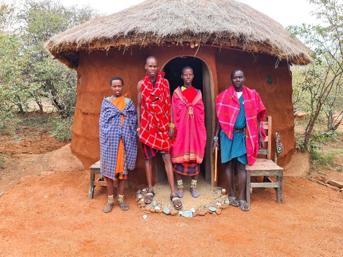 Africa Safari Maasai Boma Camping Serengeti Esterno foto